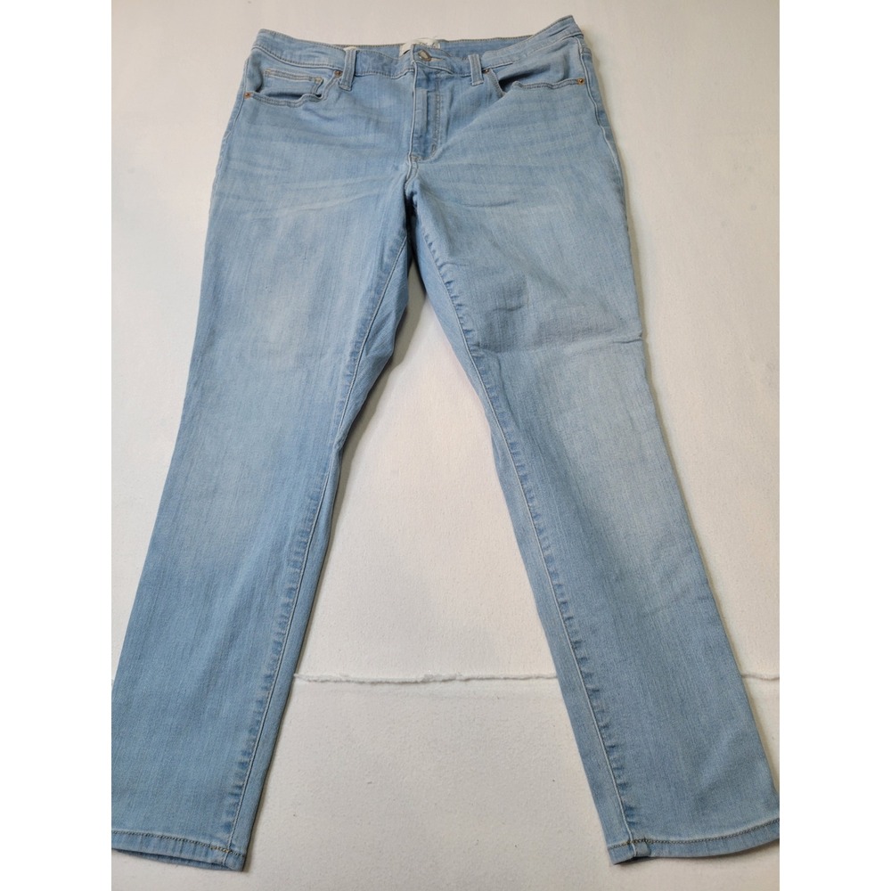Universal Thread High Rise Skinny Jeans Light Wash Blue Denim Size 14/32S 2908